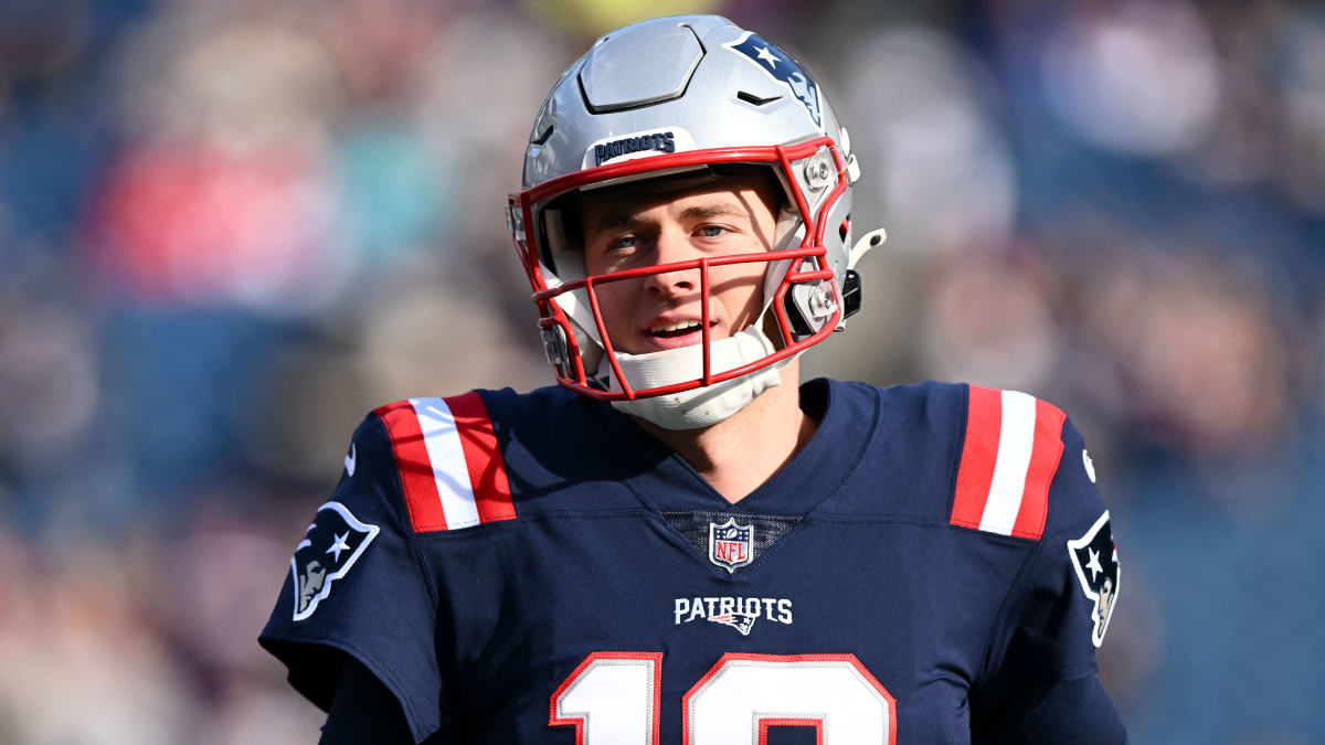 New England Patriots 'shopping' Mac Jones for trade in huge Lamar