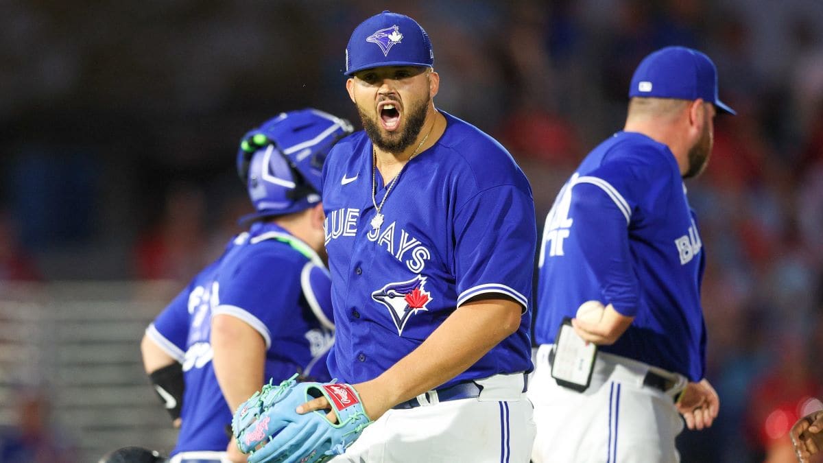 Blue Jays Forced to Remove Ace Alex Manoah From Game After Brutal