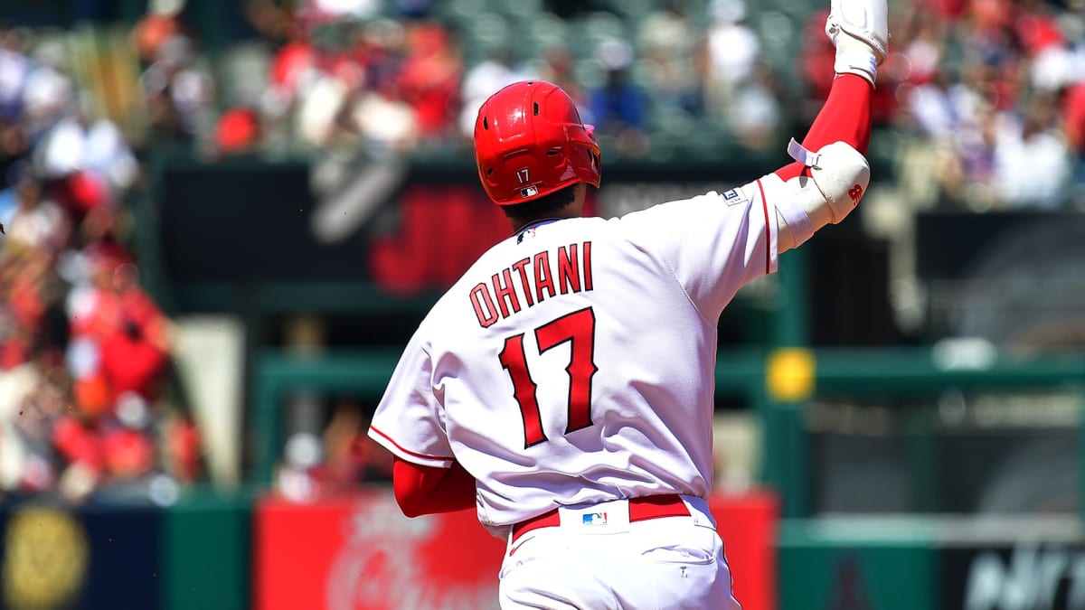 Shohei Ohtani (大谷翔平) & Angels Samurai Helmet headline the Top