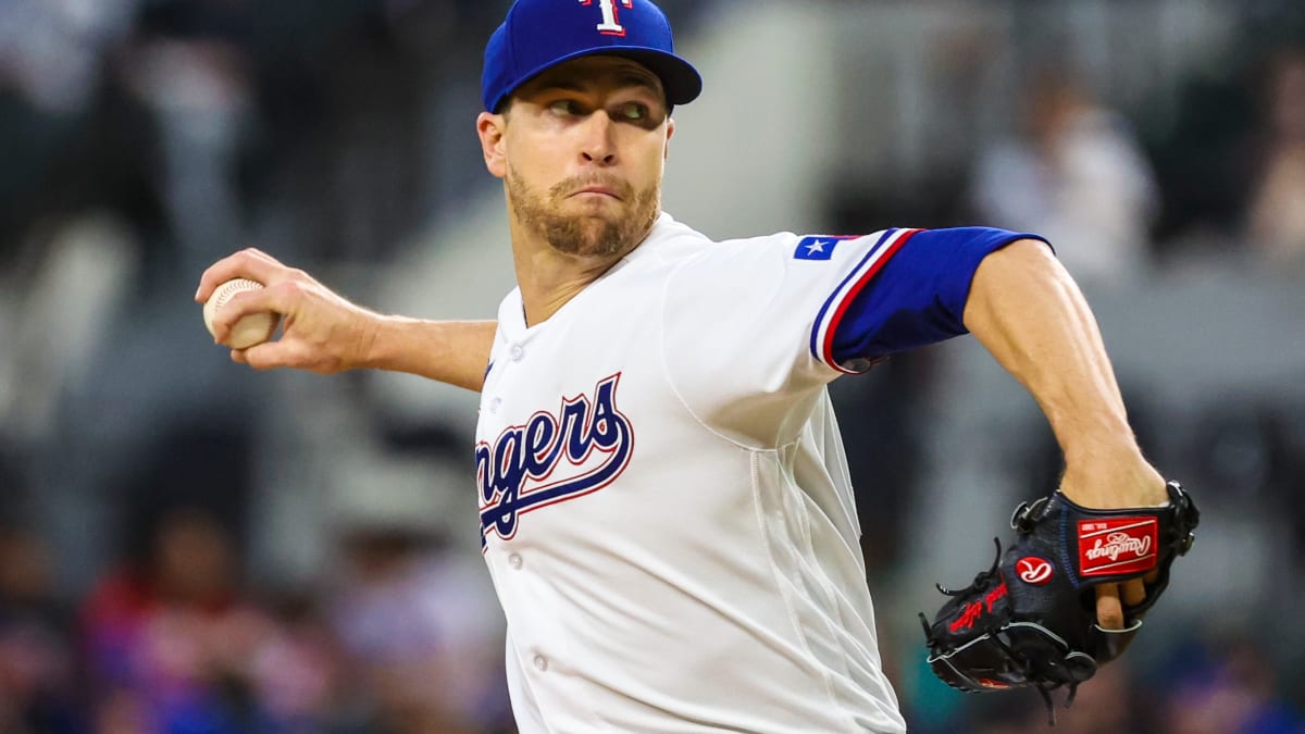Rangers' Jacob deGrom takes positive step toward pitching Sunday after  injury scare