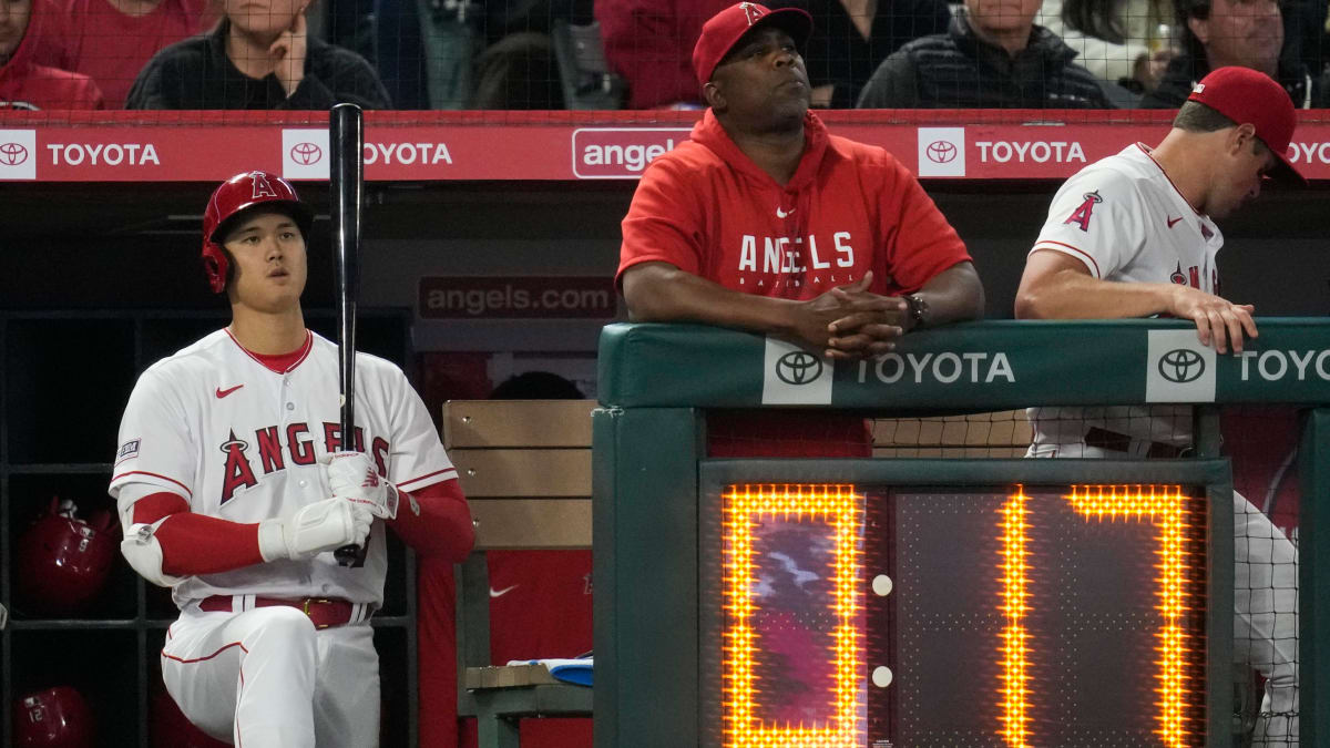 35 years ago today, Mookie Wilson hit a routine ground ball to