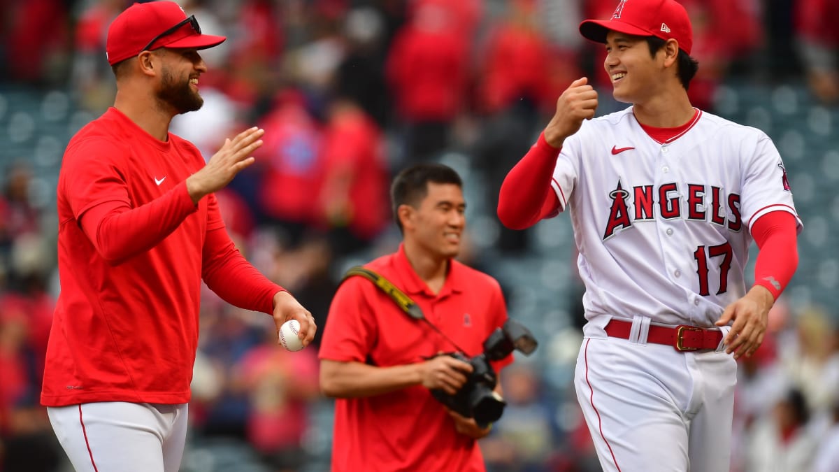 The Game Day MLB on X: Buster Olney reported today the Yankees are the  most motivated team to trade for Shohei Ohtani this trade deadline 👀🗽 ( jersey swap via @clutchpointsapp)  /