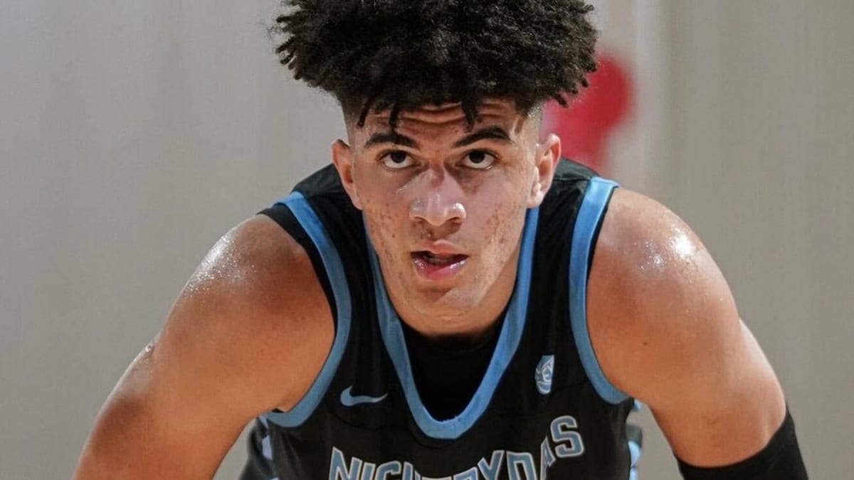 Huskies Offer Canadian Hoop Recruit Playing in Pennsylvania - Sports  Illustrated Washington Huskies News, Analysis and More