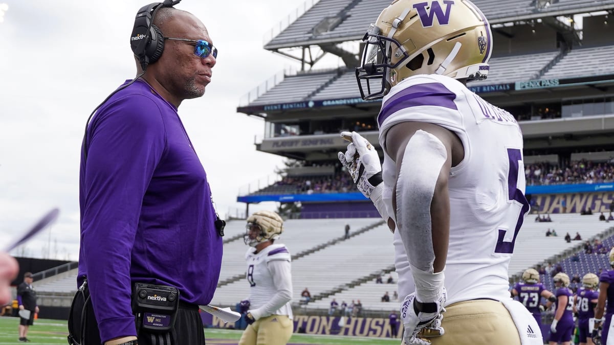 Huskies Dress for Success with New Uniforms - Sports Illustrated Washington  Huskies News, Analysis and More