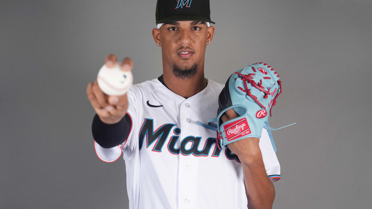 First Look at Uniform For Miami Marlins' Prospect Eury Perez