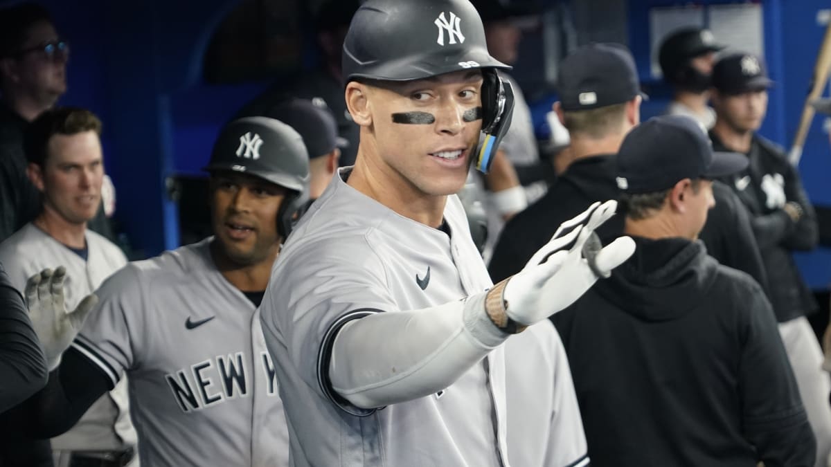 Aaron Judge powers Yankees past Blue Jays for key win in playoff race