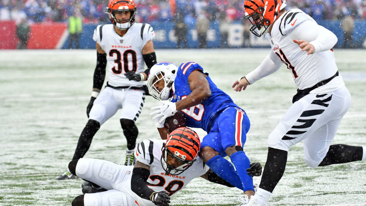 Buffalo Bills vs. Cincinnati Bengals: 'Laughs & Giggles' is Tee