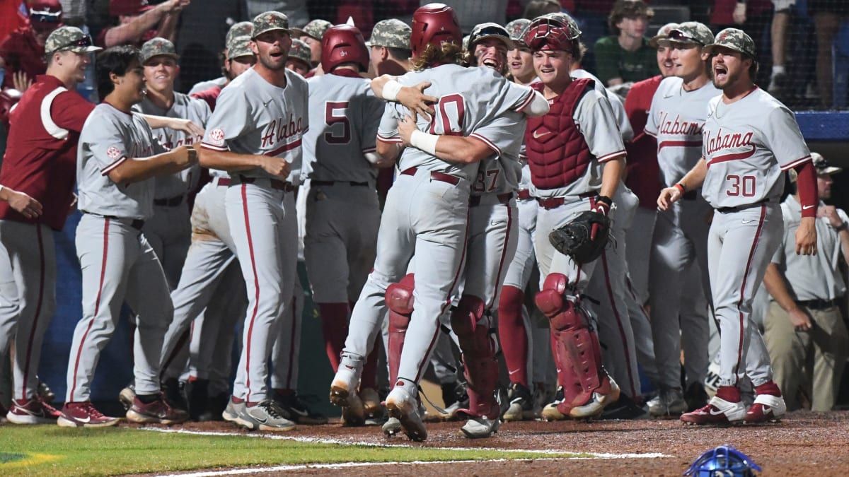 Alabama Baseball Drops 11-Inning Thriller in Heartbreaking Fashion to  Top-Seeded Florida - Sports Illustrated Alabama Crimson Tide News, Analysis  and More