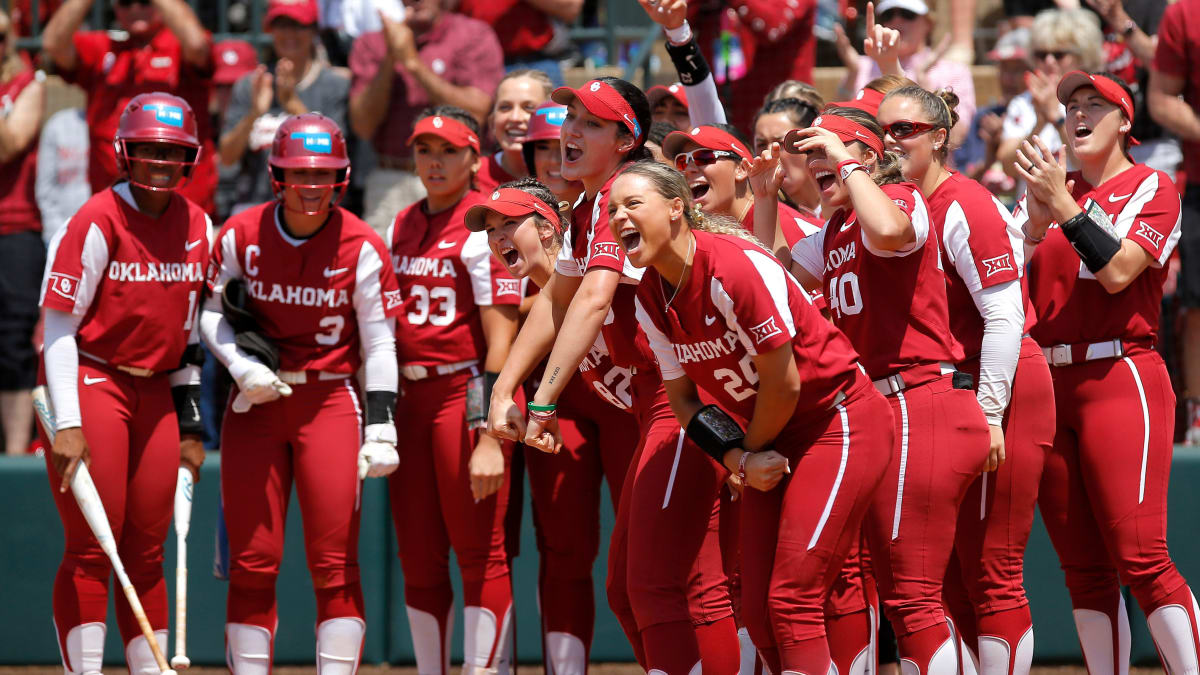 Oklahoma ties Division I softball mark with 47th straight win, topping  Clemson in super regionals