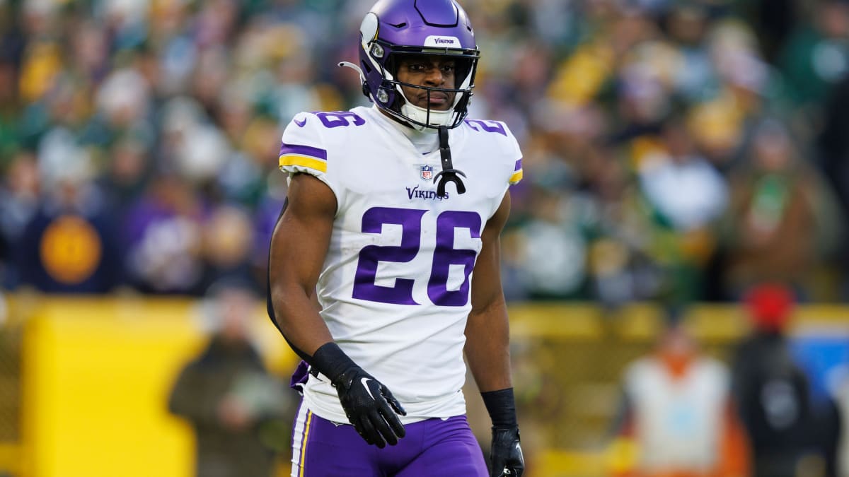 Josh Oliver becomes latest Viking to wear No. 84 jersey once held by Randy  Moss - Sports Illustrated Minnesota Vikings News, Analysis and More