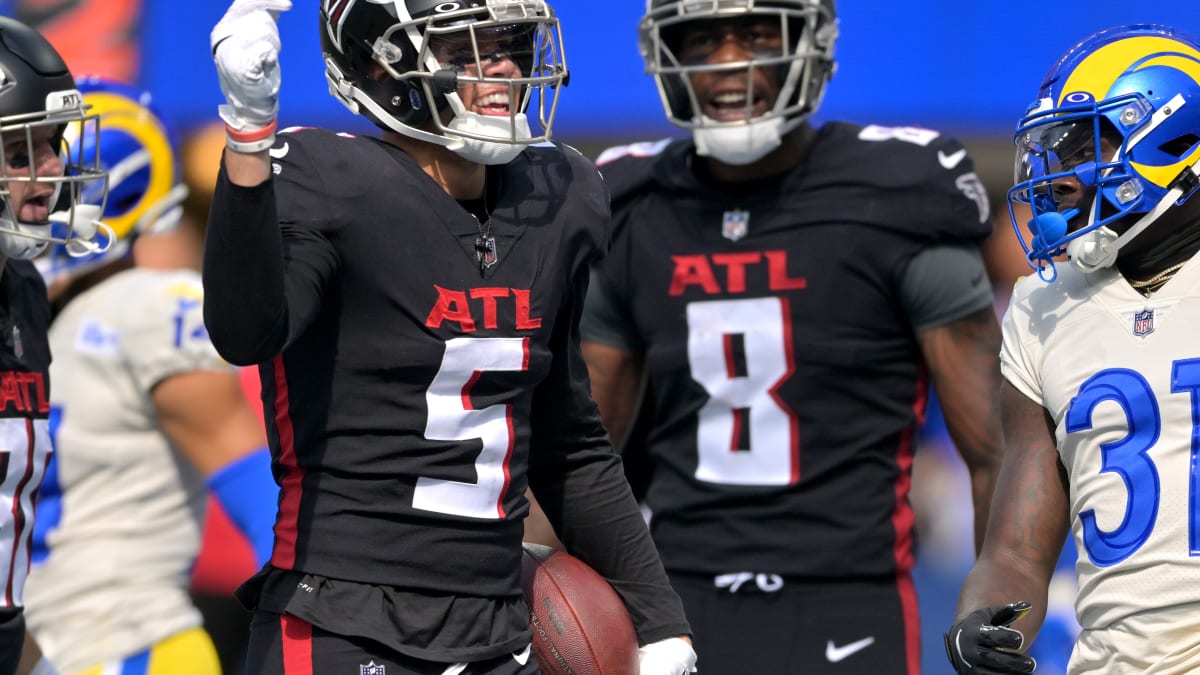 It just feels right to pick the Atlanta Falcons to win Super Bowl