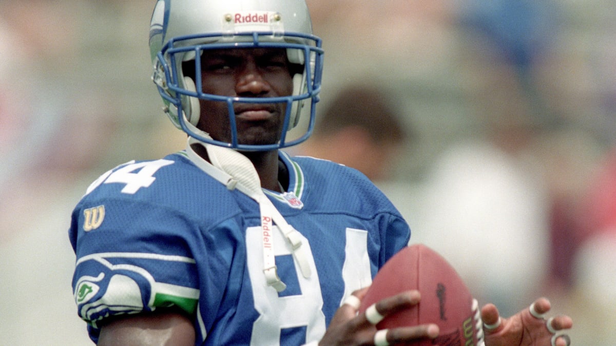 Time for Seahawks throwback threads? NFL scraps 'one-helmet rule