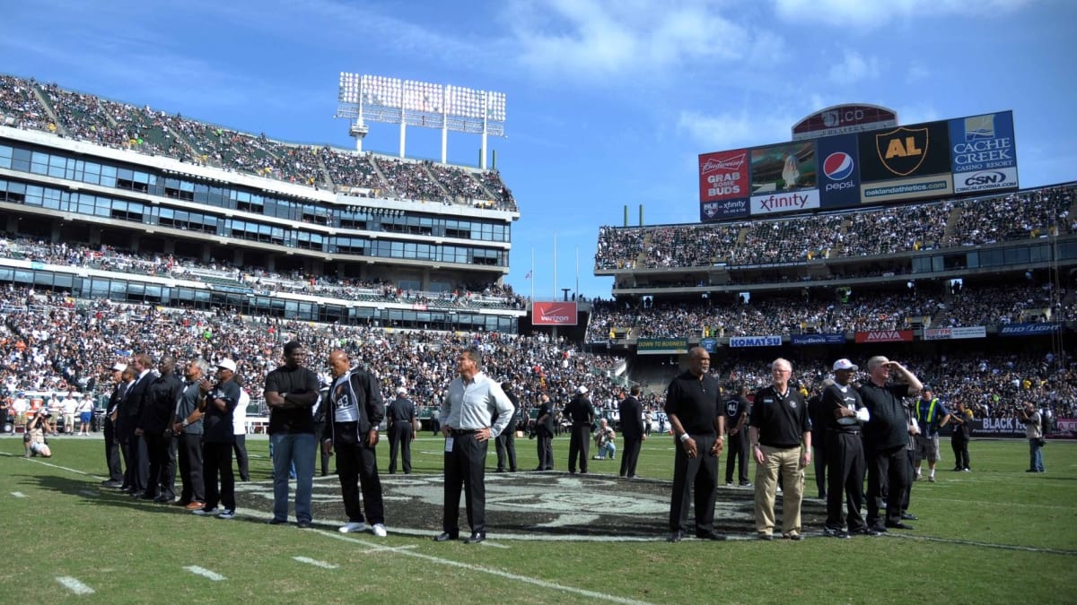 Oakland Raiders NFL Light Pull Fan Pull - Los Angeles Raiders