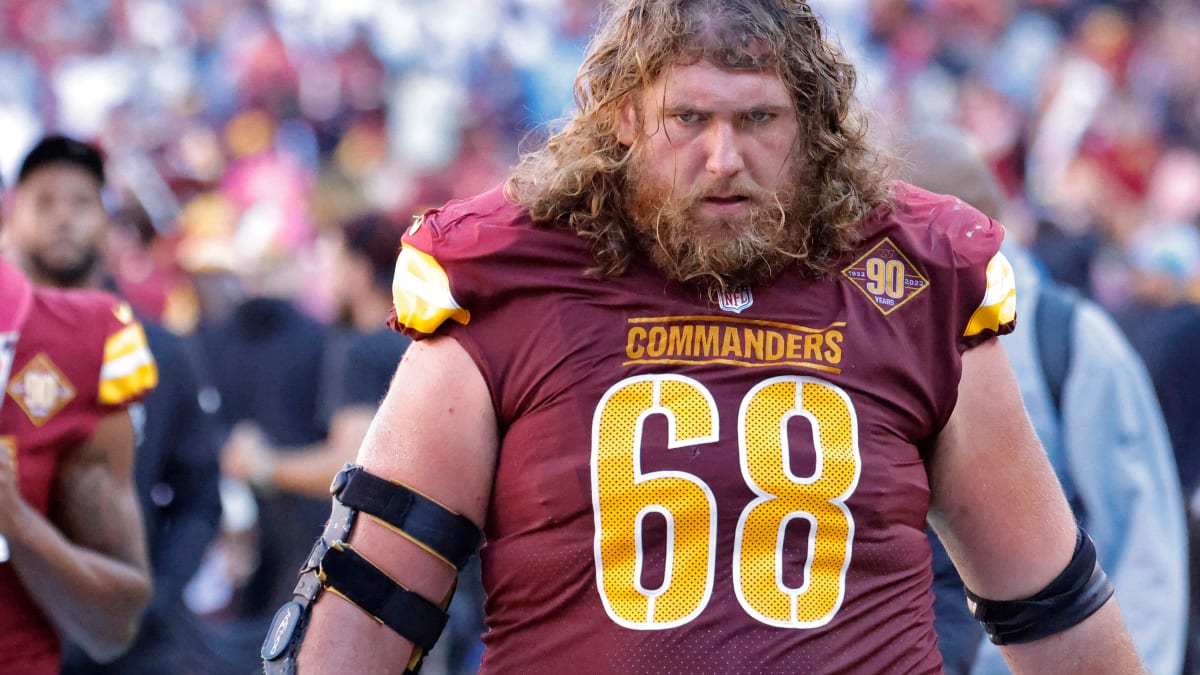 Washington Commanders guard Andrew Norwell (68) in action during an NFL  football game against the Dallas Cowboys, Sunday, Oct. 2, 2022, in  Arlington. (AP Photo/Tyler Kaufman Stock Photo - Alamy