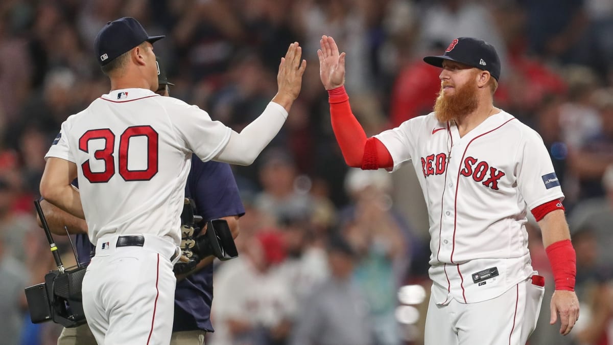 Justin Turner Keeps Red Sox Rolling And Yankees Spiraling Under .500.