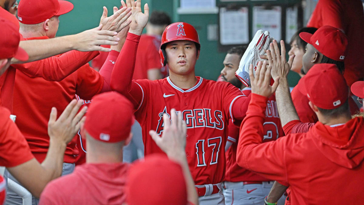 Introducing the LA Angels' newest player - Shohei Ohtani, the Babe