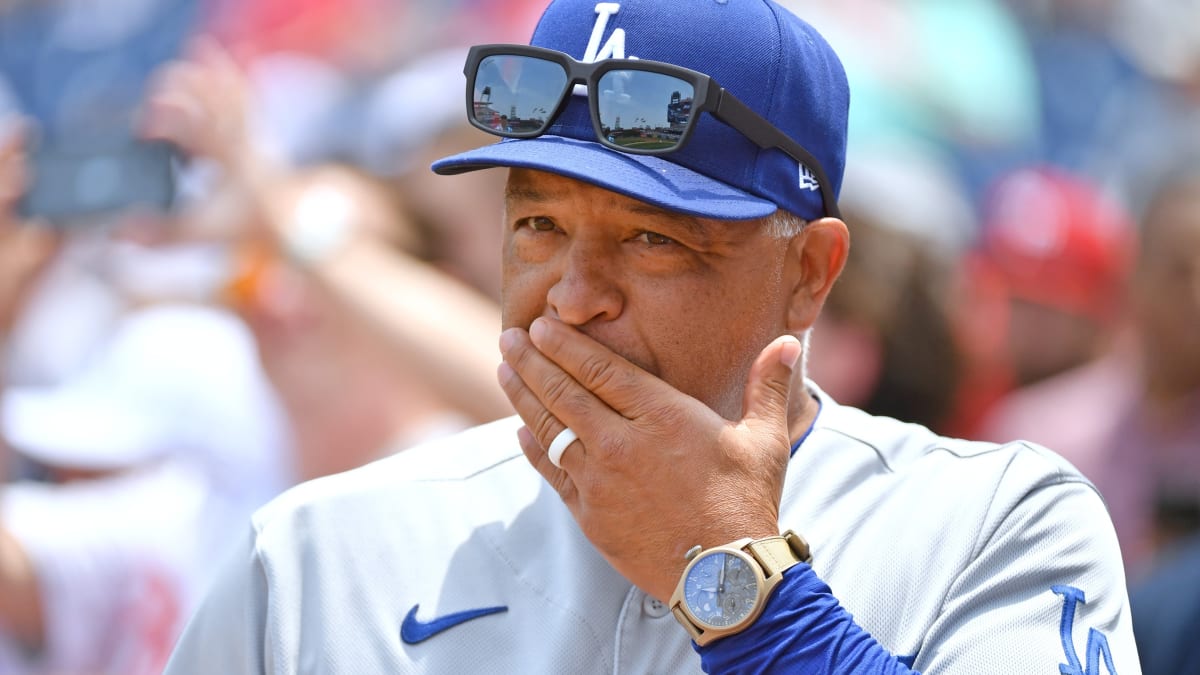 Hernández: Is Dave Roberts right? Will less talent and more hunger