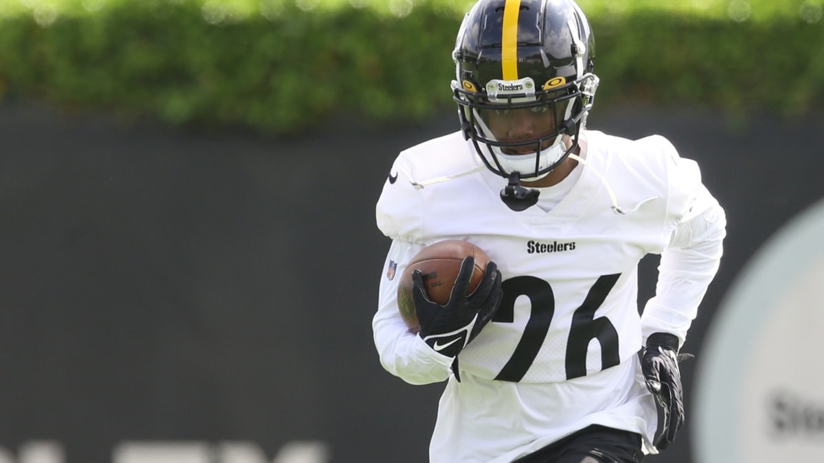 Pittsburgh Steelers Might Have RB Situation - Sports Illustrated