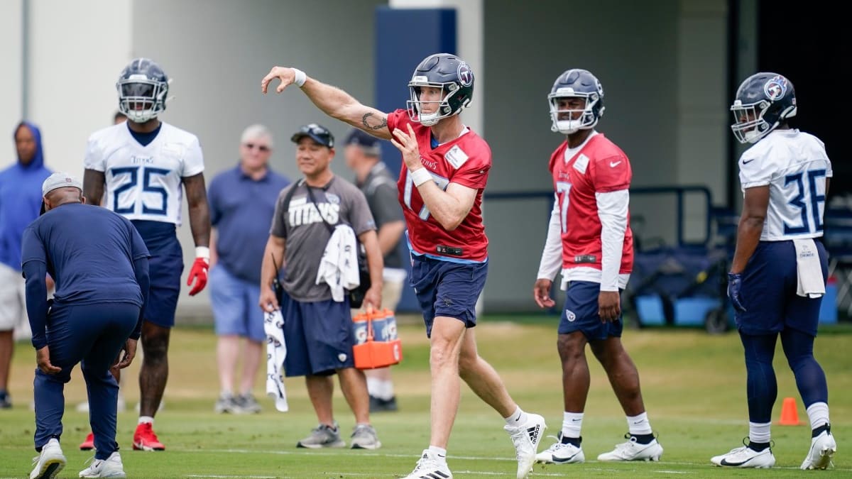 The Great Ryan Tannehill Debate Rages On For Titans Fans And Media Alike -  Sports Illustrated Tennessee Titans News, Analysis and More