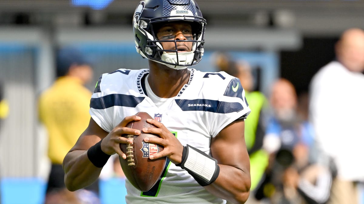 Seattle Seahawks' DK Metcalf Defends Re-Signing of Artie Burns with 'Two  Solid Reasons' - Sports Illustrated Seattle Seahawks News, Analysis and More