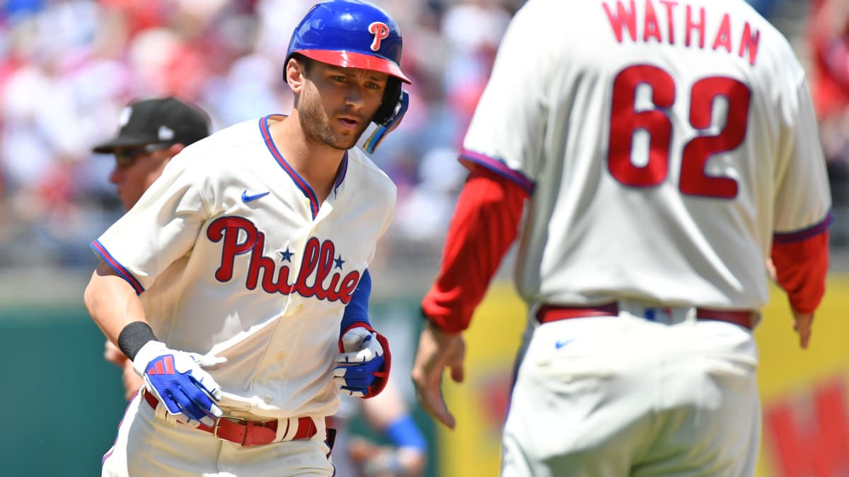 Trea Turner drops in RBI single, 09/11/2022