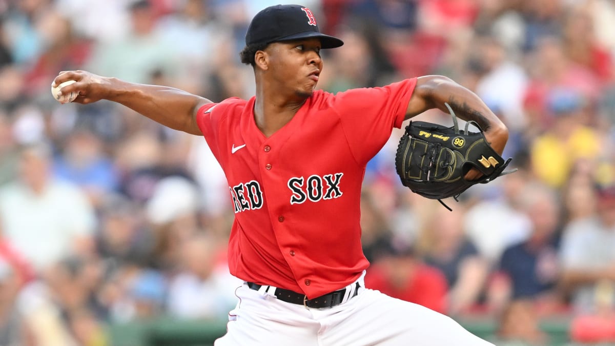 No-hit attempt for Red Sox RHP Brayan Bello ends with 8th-inning