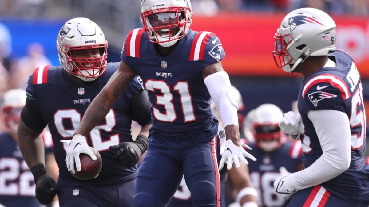 Patriots CB Jonathan Jones Blasts NFL Gambling Policy