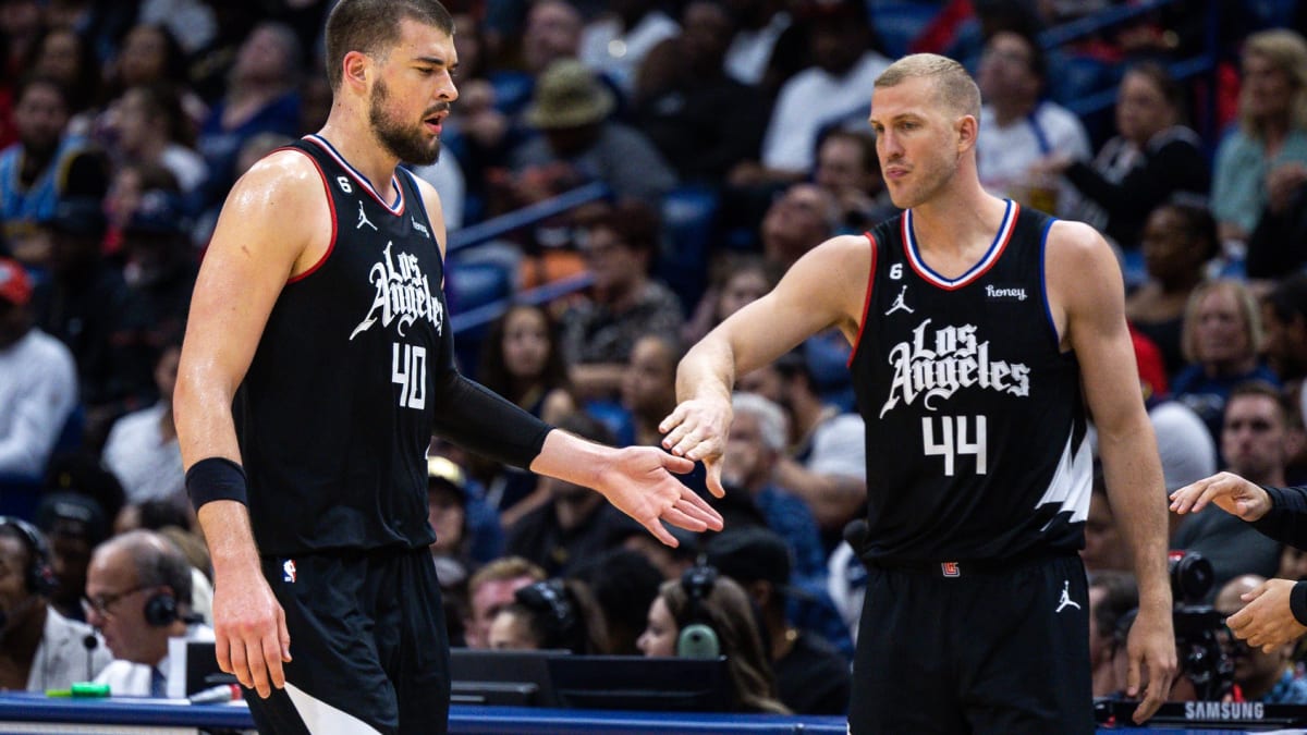 Clippers Re-Sign Mason Plumlee to One Year Deal •