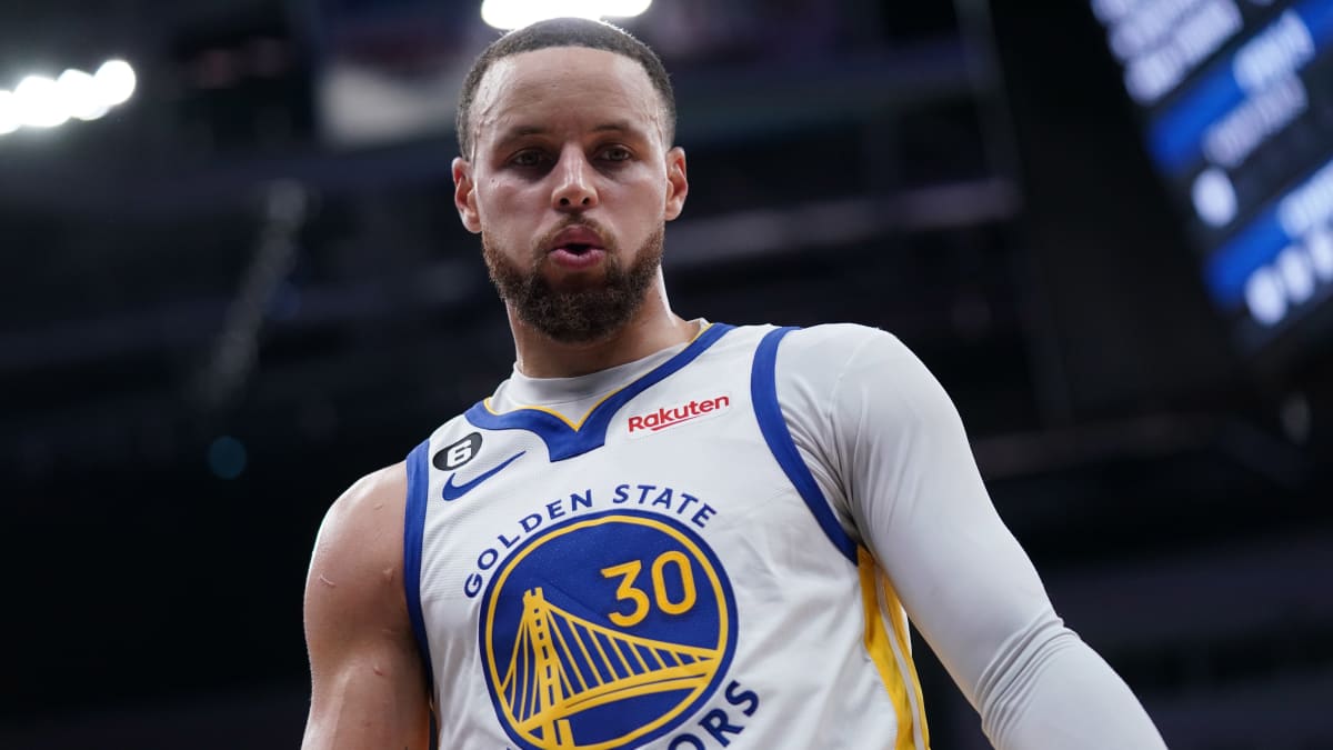 Steph Curry's Status vs. Kings Revealed - Inside the Warriors