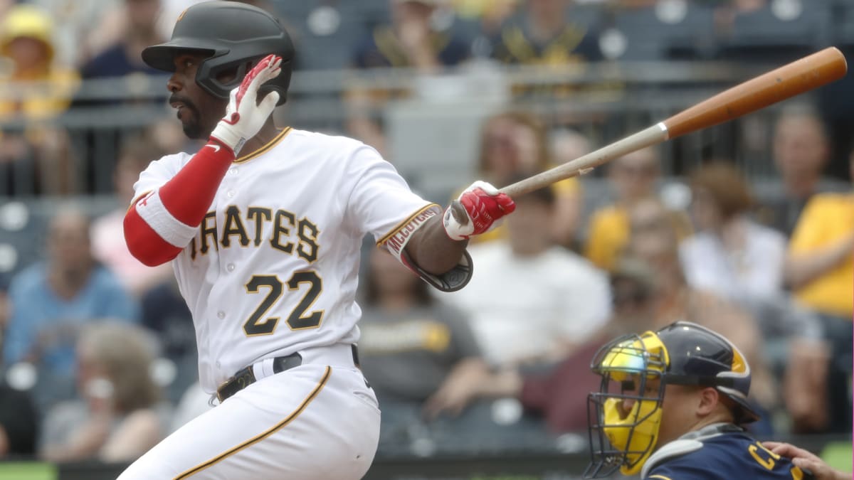 Pirates' Andrew McCutchen Shows Off Dance Moves in Dugout Prior to