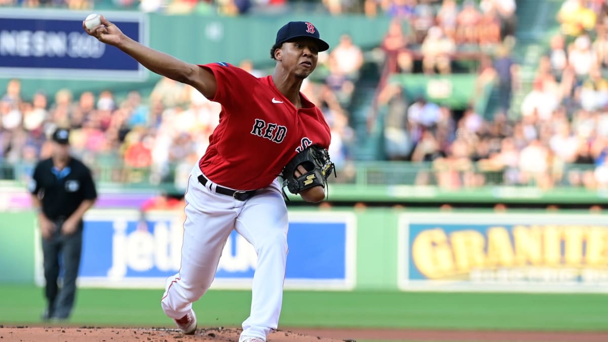 Brayan Bello shuts down Rangers to help the Red Sox win 4-2