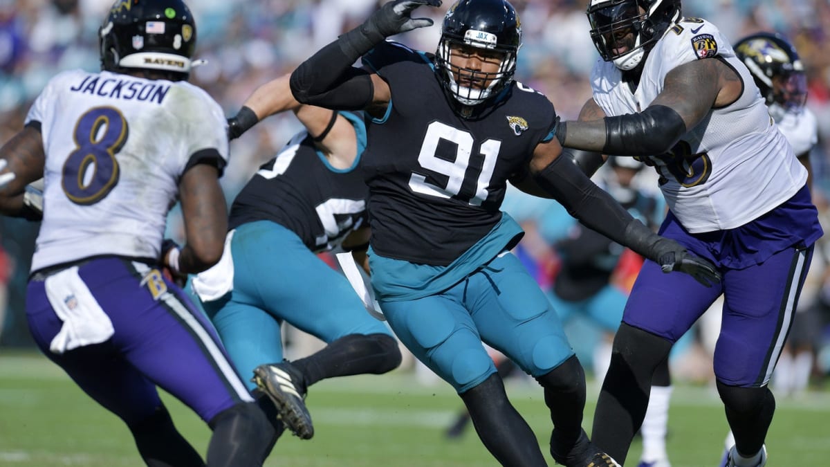 Jacksonville Jaguars defensive end Dawuane Smoot (94) runs a drill during  an NFL football practice in Jacksonville, Fla., Friday, Jan. 19, 2018. (AP  Photo/Gary McCullough Stock Photo - Alamy