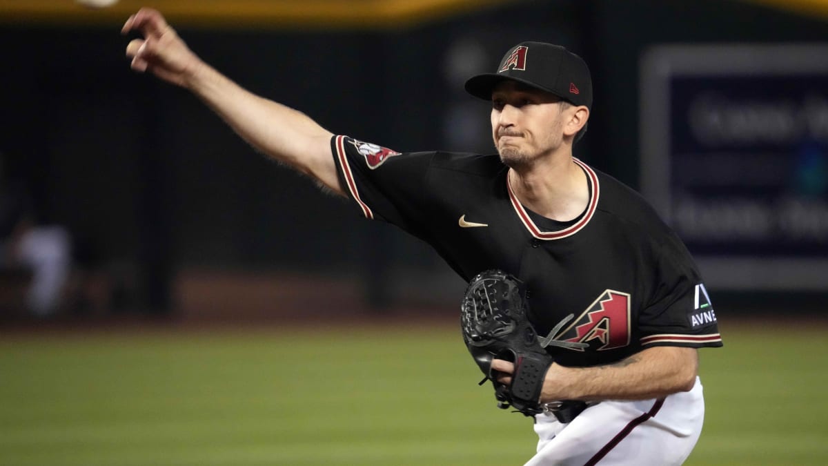 Torey Lovullo Reflects on 1st Half Prior to Today's Game - Sports