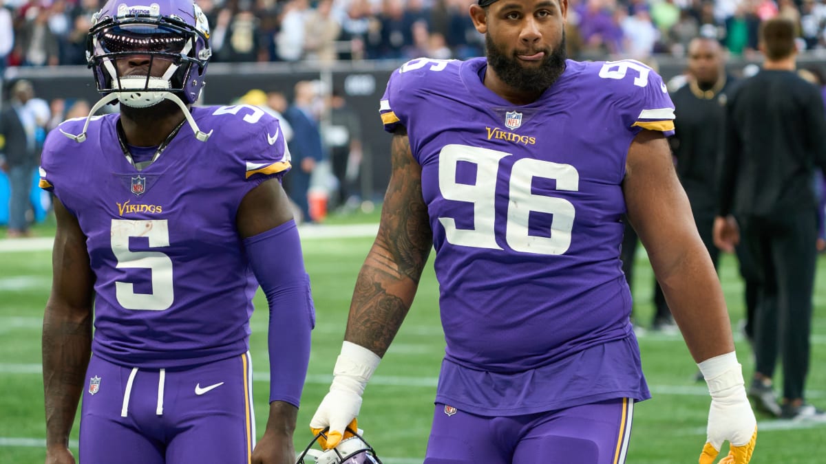 Vikings waive Armon Watts, acquire Ross Blacklock in trade with Texans -  Sports Illustrated Minnesota Vikings News, Analysis and More