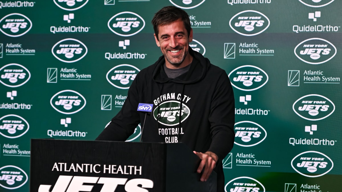 Aaron Rodgers Responds to Jets Being Featured on HBO's 'Hard Knocks' -  Sports Illustrated