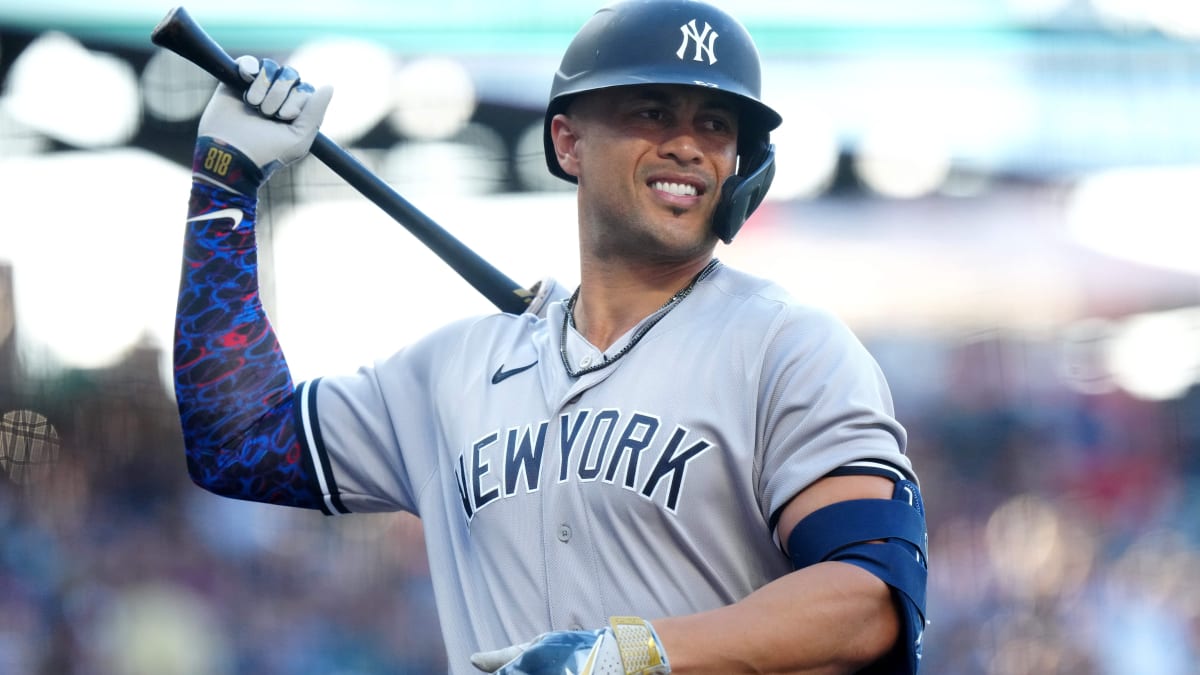 Yankees' Giancarlo Stanton Reaches Colossal Home Run Milestone