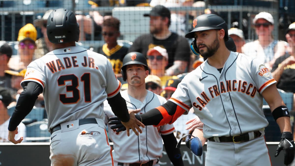 SF Giants sweep Pirates with five-run 10th inning in 8-4 win