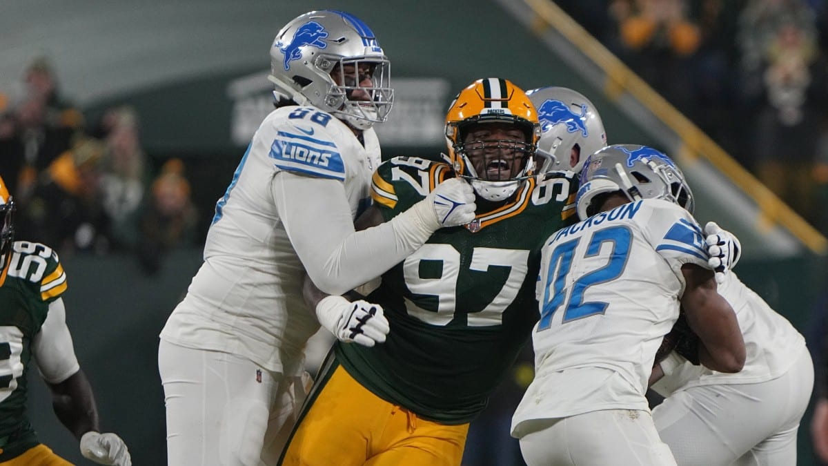 Green Bay Packers defensive tackles Kenny Clark (97) and Devonte Wyatt (95)  during an NFL football game against the Philadelphia Eagles, Sunday, Nov.  27, 2022, in Philadelphia. (AP Photo/Rich Schultz Stock Photo - Alamy