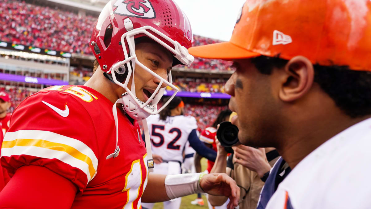 Denver Broncos: Twitter reacts to team's sideline caps for 2022 season