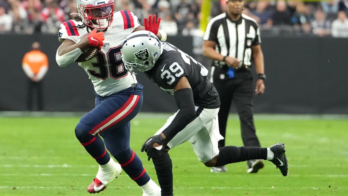 Las Vegas Raiders CB Nate Hobbs making a solid start to NFL career - Sports  Illustrated Las Vegas Raiders News, Analysis and More