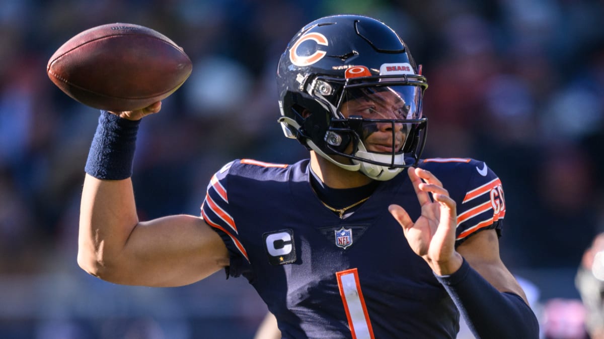 Chicago Bears vs. Washington Commanders Thursday Night Football: How to  Watch, Betting Odds - Sports Illustrated Washington Football News, Analysis  and More