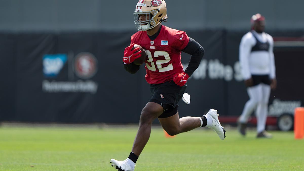 49ers Coach Says Ty Davis-Price Looks Great in Training Camp