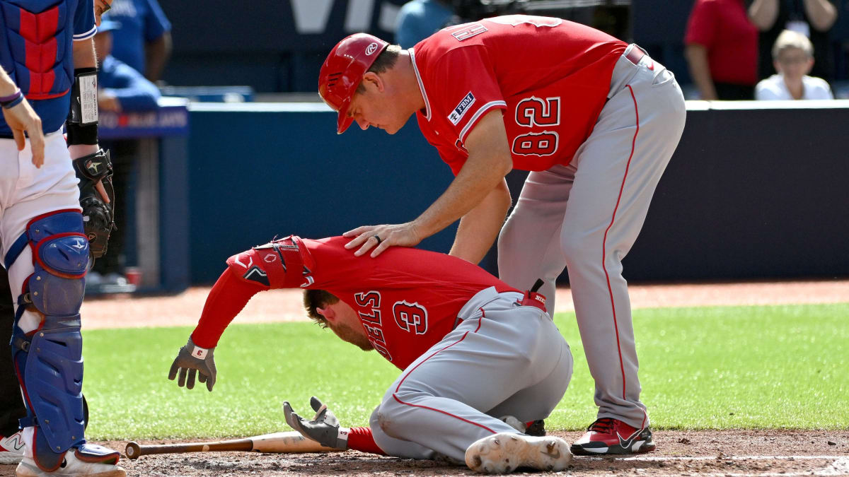 Angels Injury Report: Taylor Ward Leaves In Ninth Inning After Colliding  With Outfield Wall