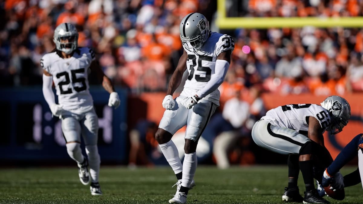 Raiders training camp news: CB carted off Brandon Facyson field