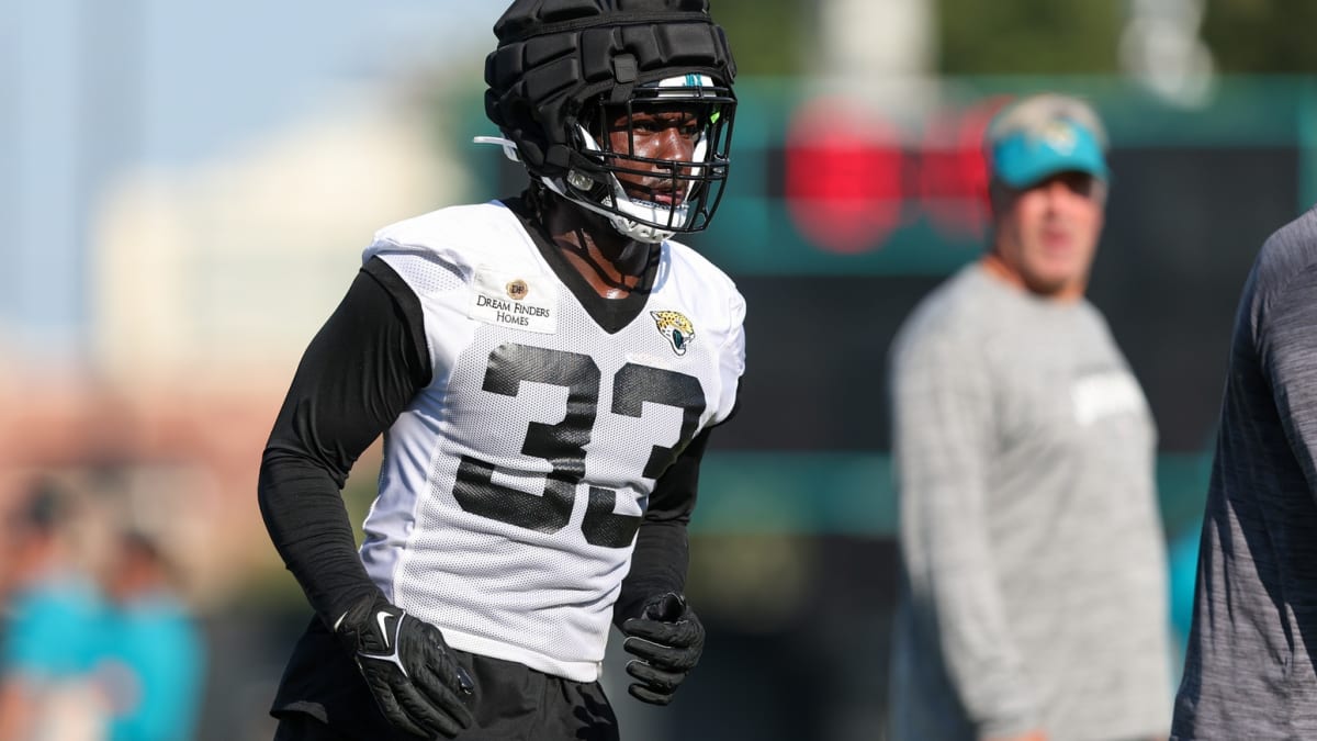 Jaguars hold news conference with first-round pick Devin Lloyd