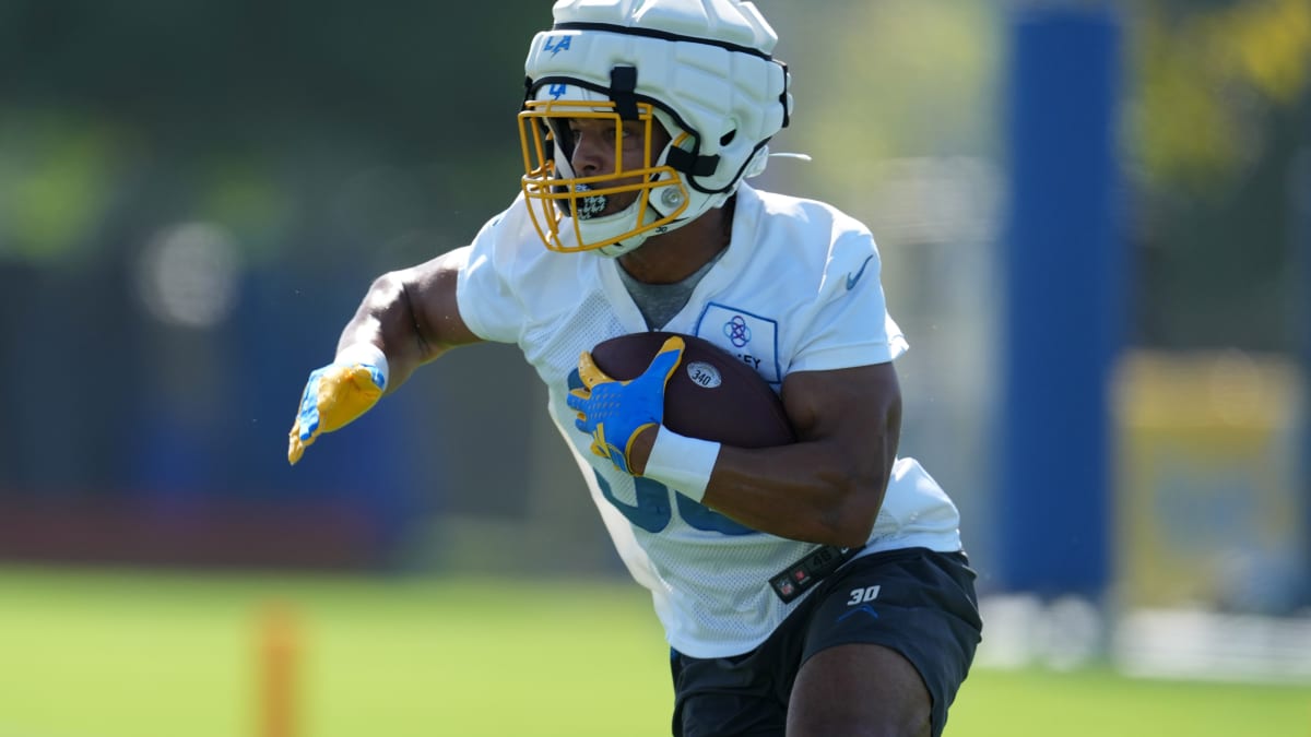 Chargers News: Austin Ekeler cracks ESPN's top-10 running back rankings -  Bolts From The Blue