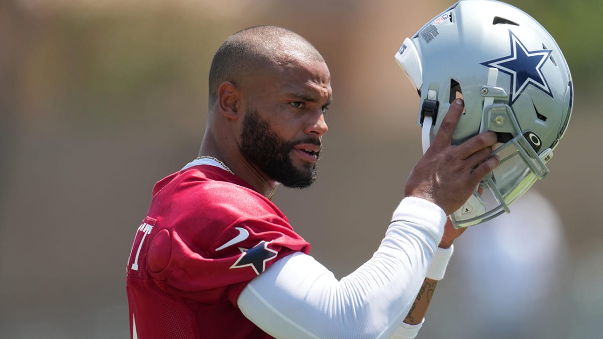 Dak Prescott and Ezekiel Elliott's jerseys have already been sent to the  Hall of Fame