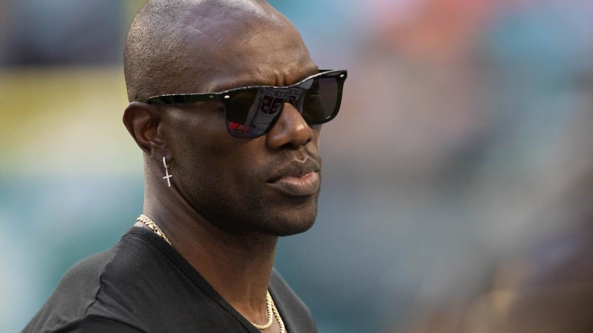 Terrell Owens joins ABC13 to talk NFL comeback attempt, visiting Houston,  and football career - ABC13 Houston