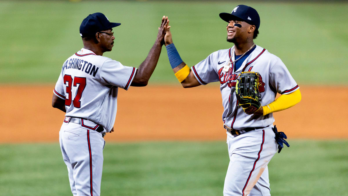 Ozzie Albies fractures foot in Braves injury blow