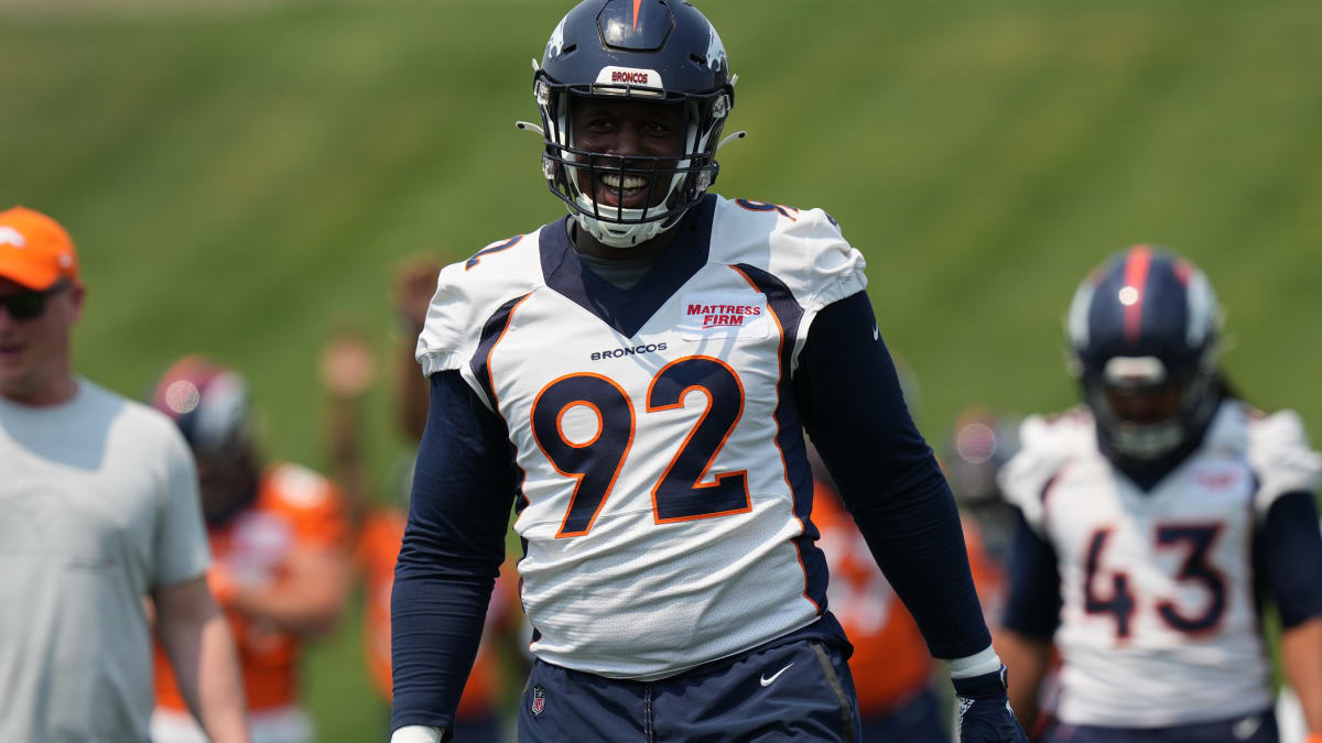 How Jonathan Harris stayed the course to make it to the Broncos